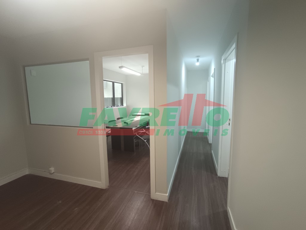 Comercial para alugar em Alto Da Gloria, Curitiba — Imobiliária Razão