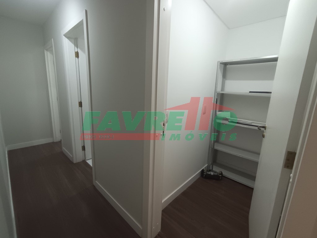 Comercial para alugar em Alto Da Gloria, Curitiba — Imobiliária Razão