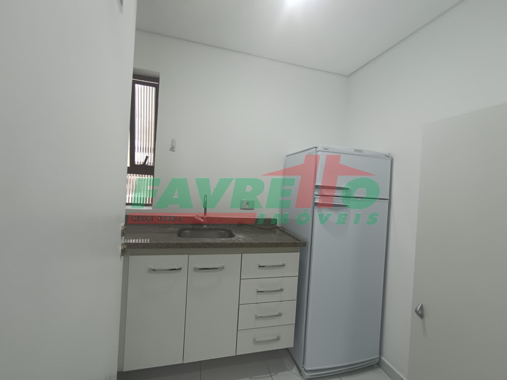 Comercial para alugar em Alto Da Gloria, Curitiba — Imobiliária Razão