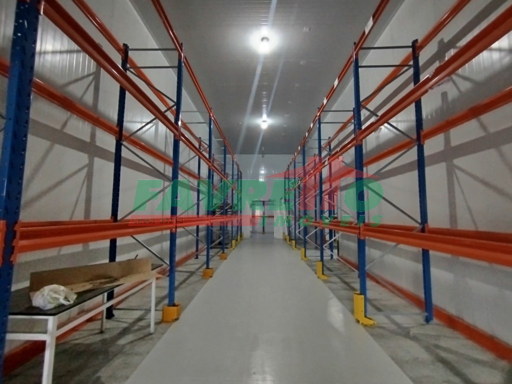 Galpão/Depósito/Armazém à venda e para alugar em Boqueirao, Curitiba — Portal Chave Fácil