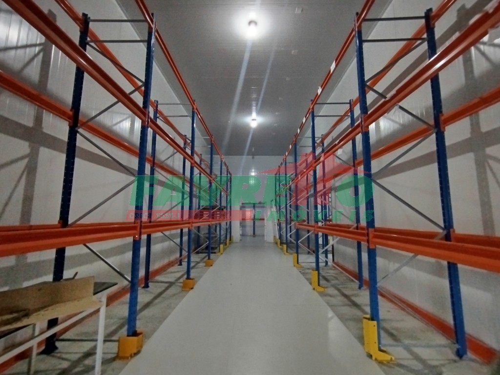 Galpão/Depósito/Armazém à venda e para alugar em Boqueirao, Curitiba — Portal Chave Fácil