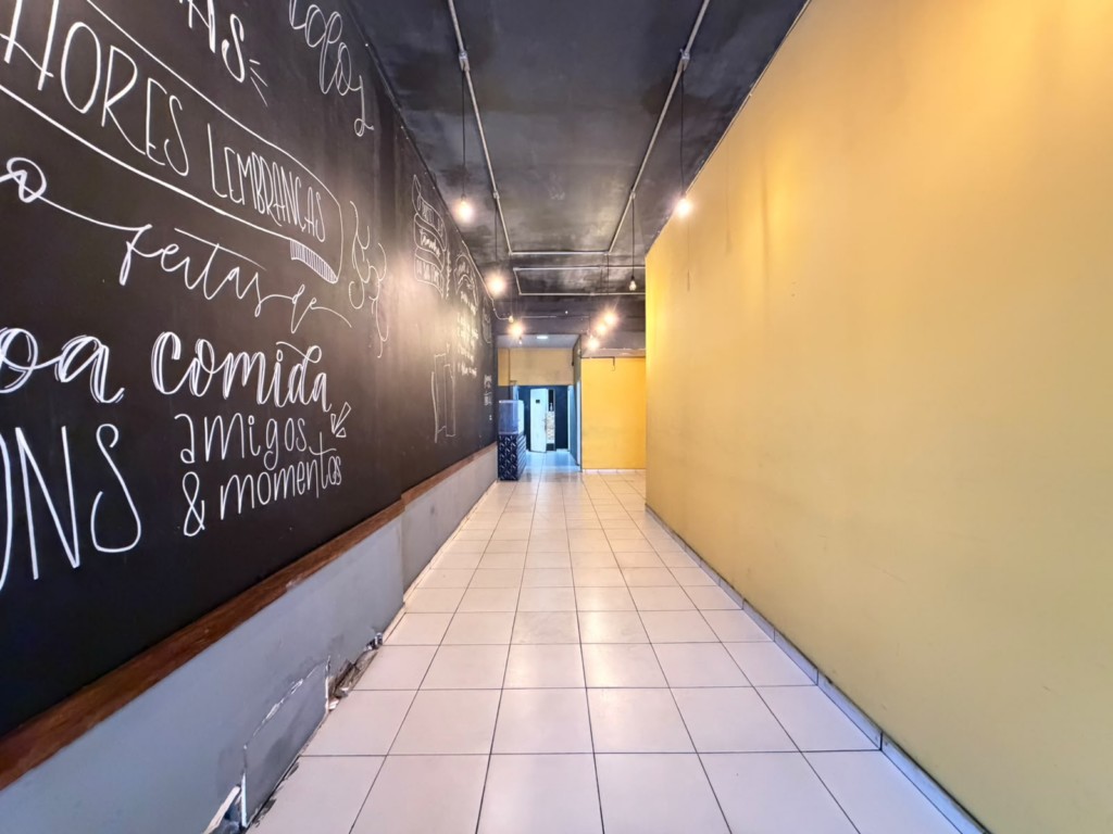 Comercial para alugar em Sitio Cercado, Curitiba — Portal Chave Fácil