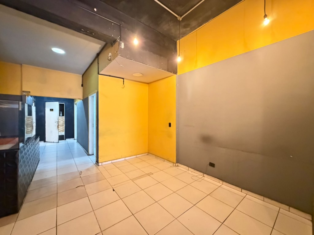 Comercial para alugar em Sitio Cercado, Curitiba — Portal Chave Fácil