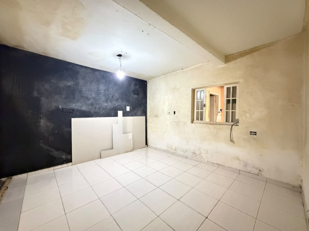 Comercial para alugar em Sitio Cercado, Curitiba — Portal Chave Fácil