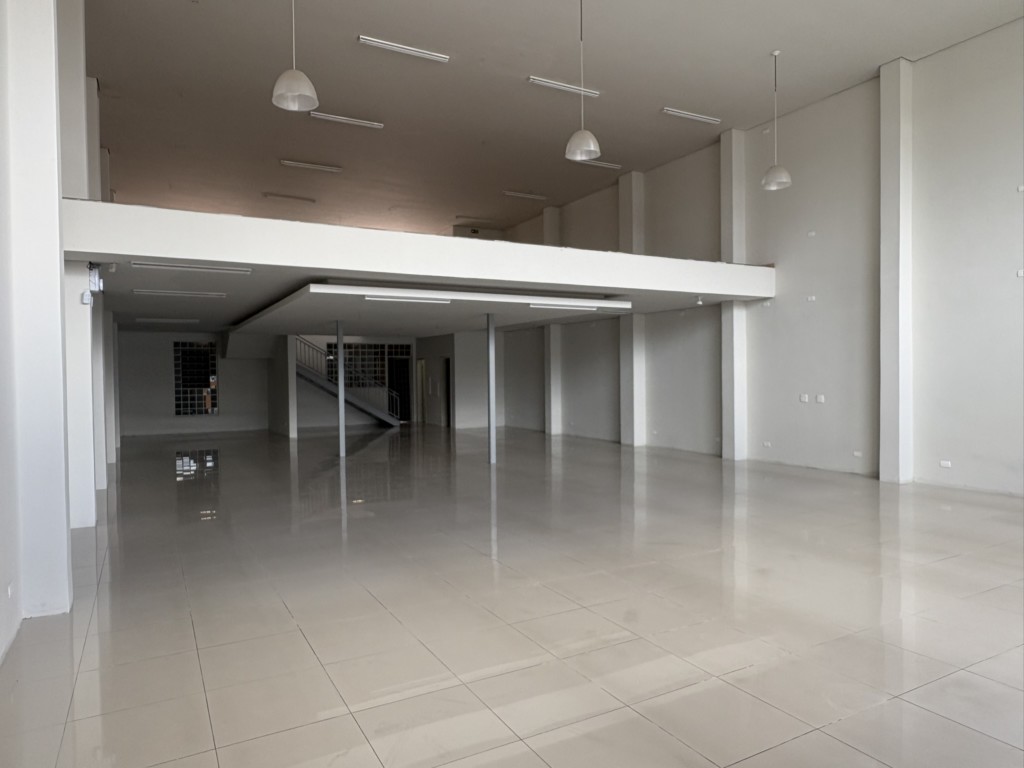 Ponto Comercial/Loja para alugar em Fazendinha, Curitiba — Portal Chave Fácil