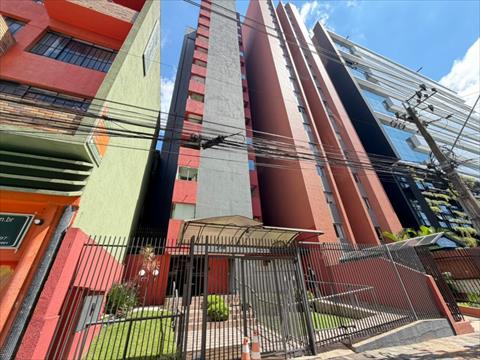 Kitinet para locacao no Centro em Curitiba com 32m² por R$ 1.200,00