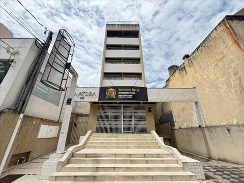 Apartamento para locacao no Centro em Curitiba com 33m² por R$ 1.200,00