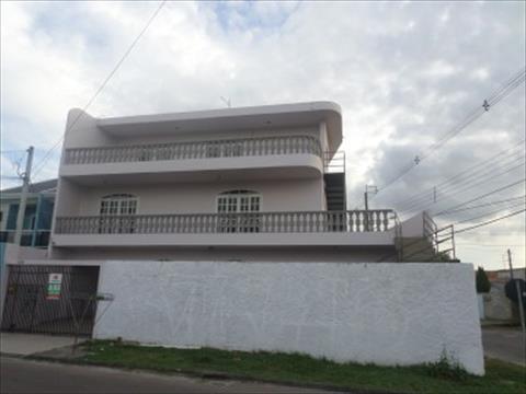 Apartamento para locacao no Sitio Cercado em Curitiba com 70m² por R$ 750,00