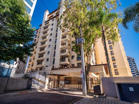 Apartamento para locacao no Centro em Curitiba com 144m² por R$ 5.000,00