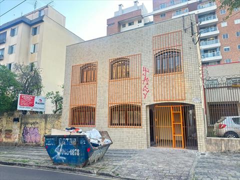 Apartamento para locacao no Centro em Curitiba com 49m² por R$ 1.150,00