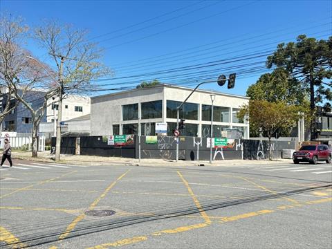 Loja para locacao no Juveve em Curitiba com 555m² por R$ 40.000,00