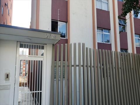 Apartamento para locacao no Guaira em Curitiba com 80,5m² por R$ 2.750,00