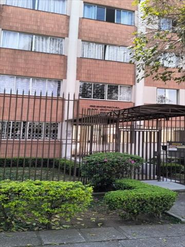 Apartamento para locacao no Agua Verde em Curitiba com 93,2m² por R$ 2.250,00