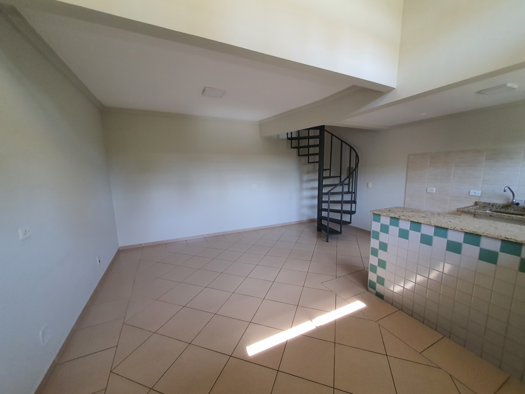 Kitinet para locacao no Zona 07 em Maringa com 50m² por R$ 1.500,00