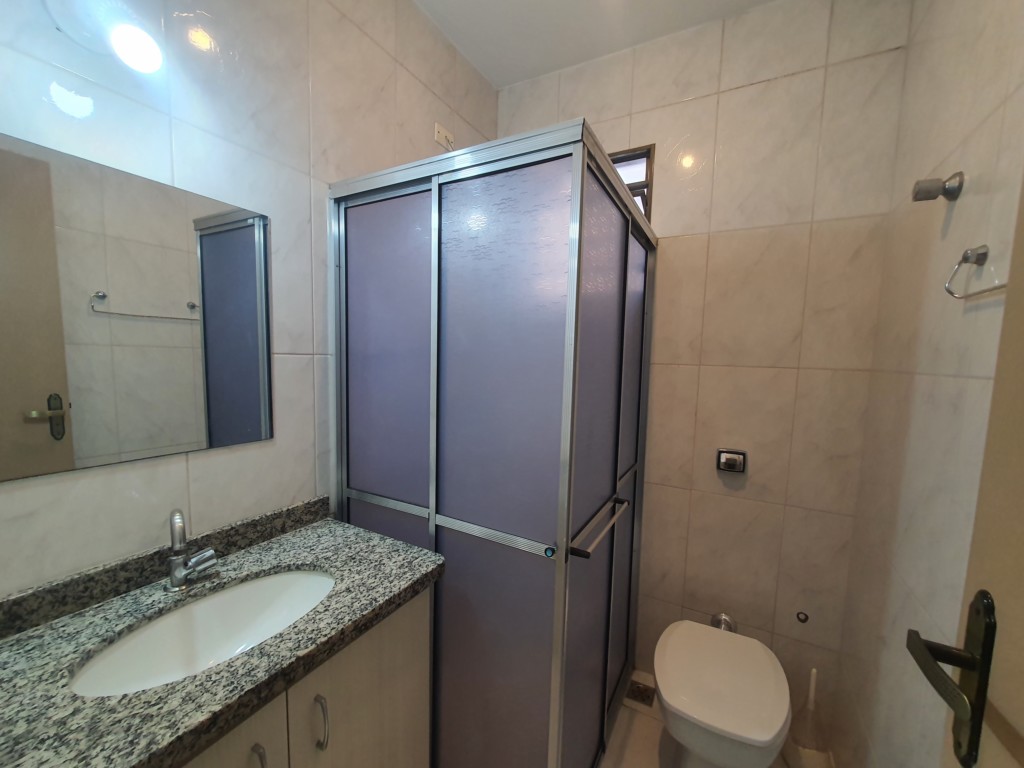 Apartamento para locacao no Zona 07 em Maringa com 55m² por R$ 1.400,00
