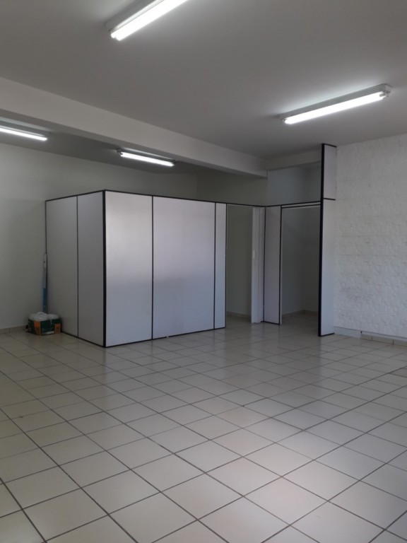 Cjto Comercial/sala para locacao no Centro em Sarandi com 0m² por R$ 1.300,00