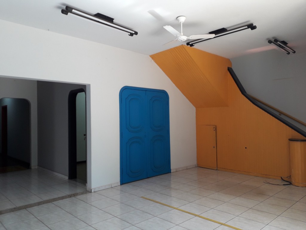 Casa Comercial para locacao no Zona 01 em Maringa com 574m² por R$ 8.000,00
