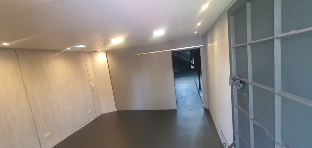 Barracão_galpão para locacao no Jardim Ipanema em Maringa com 0m² por R$ 7.500,00