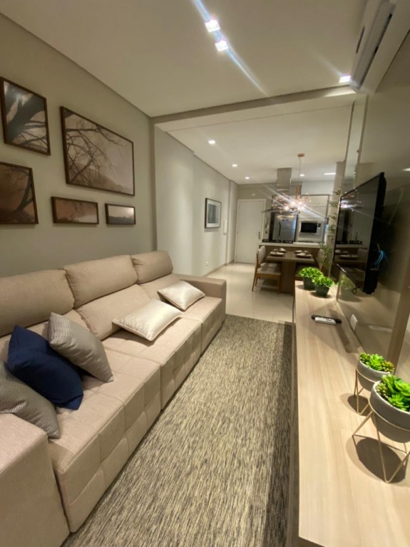 Apartamento para locacao no Zona 07 em Maringa com 100m² por R$ 3.300,00