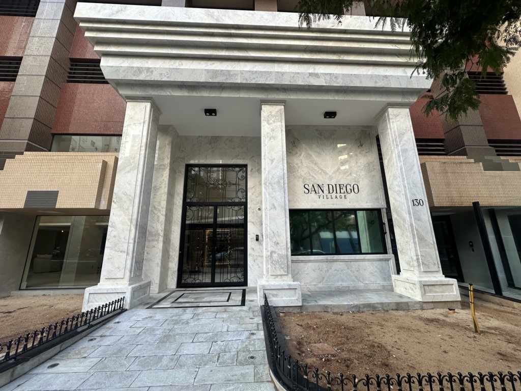 Apartamento para locacao no Zona 01 em Maringa com 673m² por R$ 12.000,00