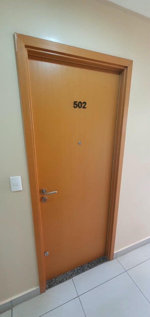 Apartamento para locacao no Zona 06 em Maringa com 70m² por R$ 1.300,00