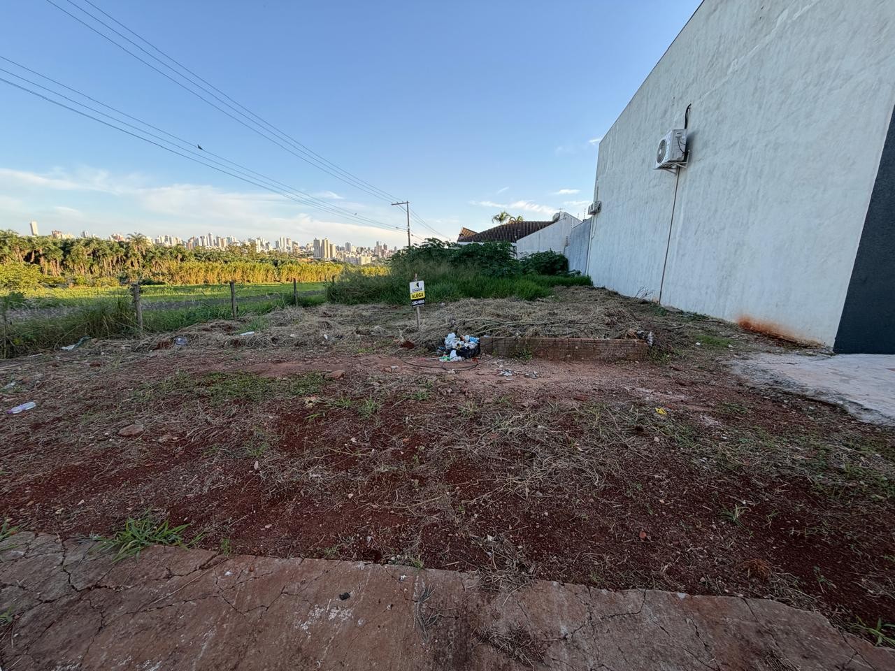 Terreno para locacao no Loteamento Alto da Boa VI em Maringa com 324,42m² por R$ 1.000,00