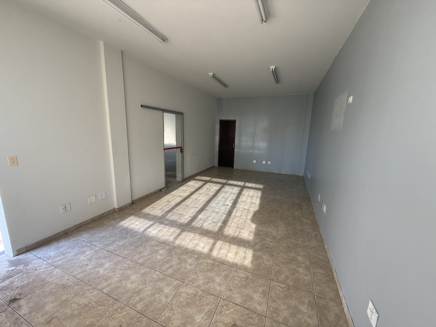 Barracão/galpão para locacao no Parque Industrial em Maringa com 500m² por R$ 6.800,00