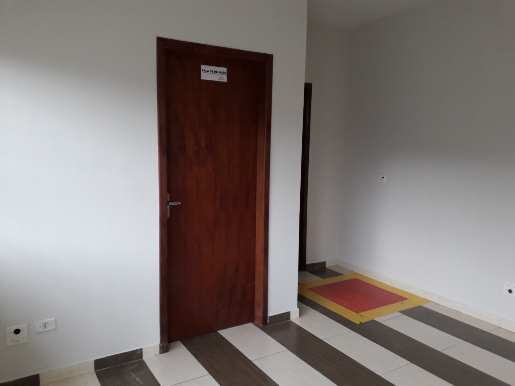 Barracão/galpão para locacao no Parque das Laranjeiras em Maringa com 340m² por R$ 5.500,00
