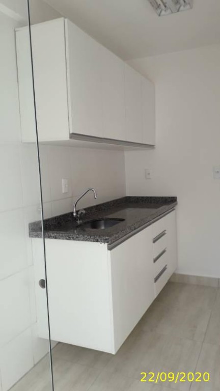 Apartamento para venda no Zona 07 em Maringa com 71,52m² por R$ 240.000,00