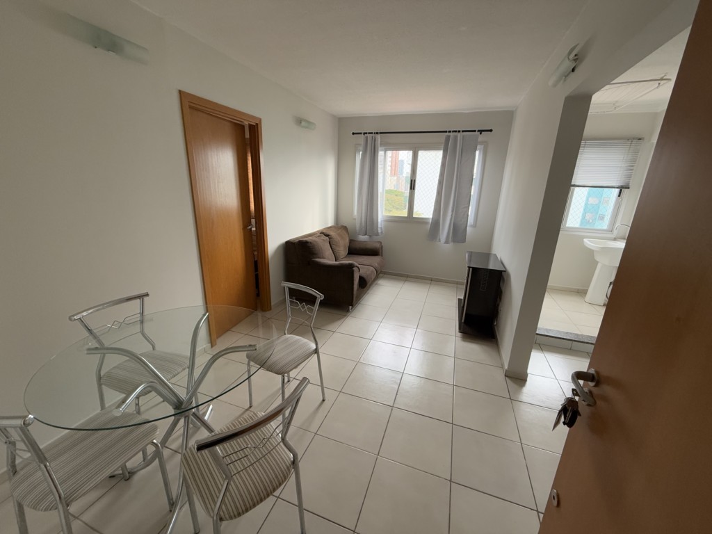 Apartamento para locacao no Zona 07 em Maringa com 78m² por R$ 1.500,00