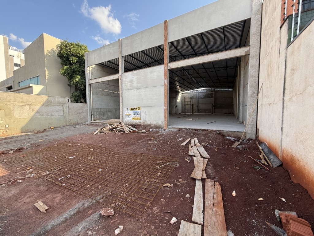 Barracão_galpão para locacao no Zona 08 em Maringa com 600m² por R$ 14.000,00