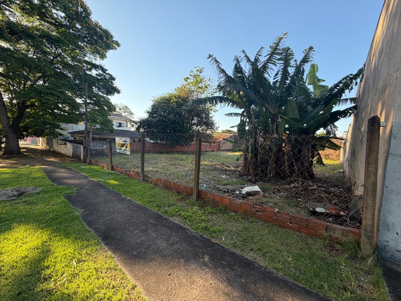 Terreno para venda no Jardim Toquio em Maringa com 300,18m² por R$ 470.000,00