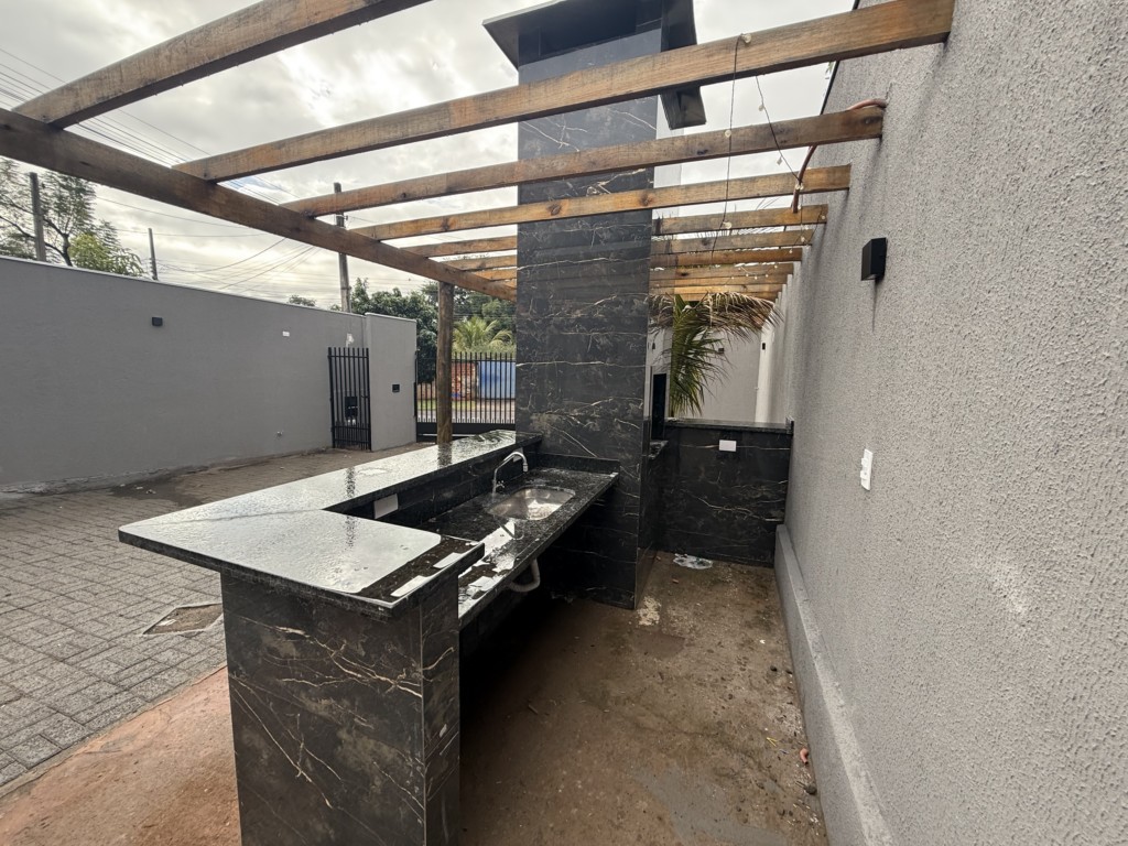 Sobrado para locacao no Jardim Santa Helena em Maringa com 311m² por R$ 3.000,00