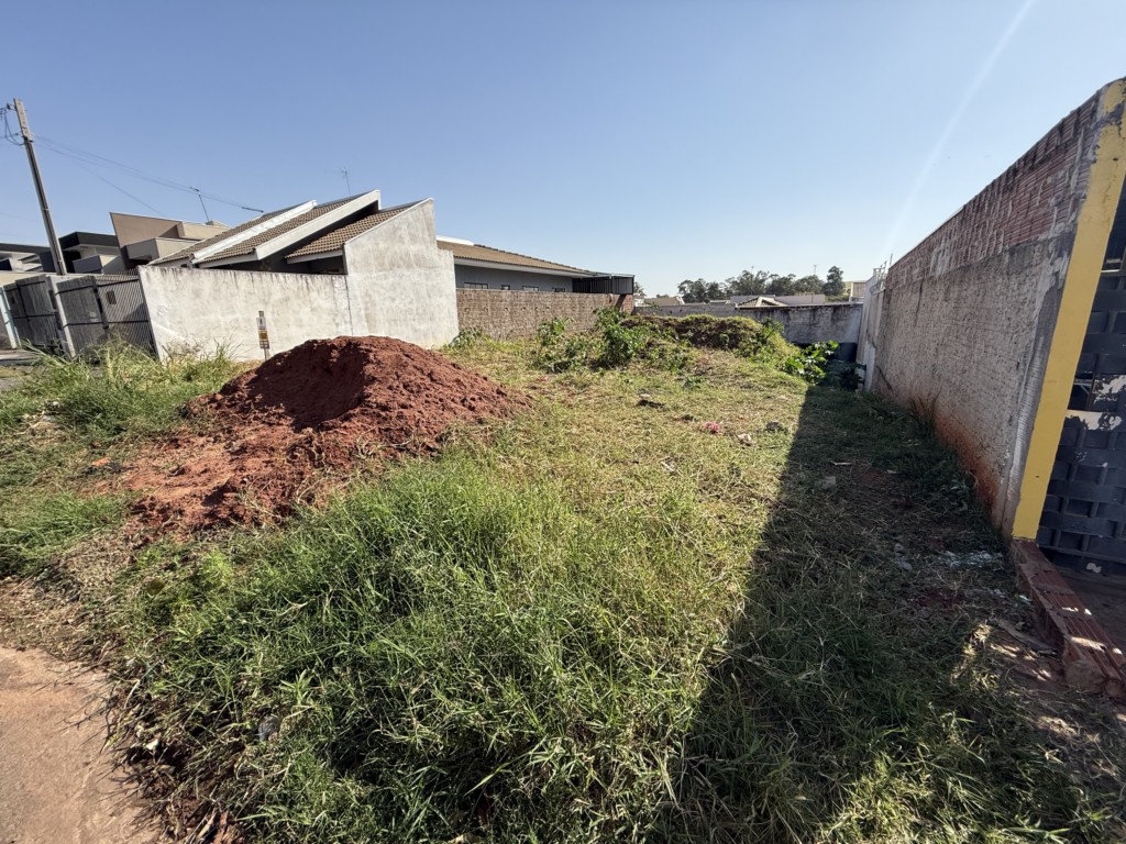 Terreno para venda no Jardim Paraiso II em Mandaguacu com 288m² por R$ 90.000,00