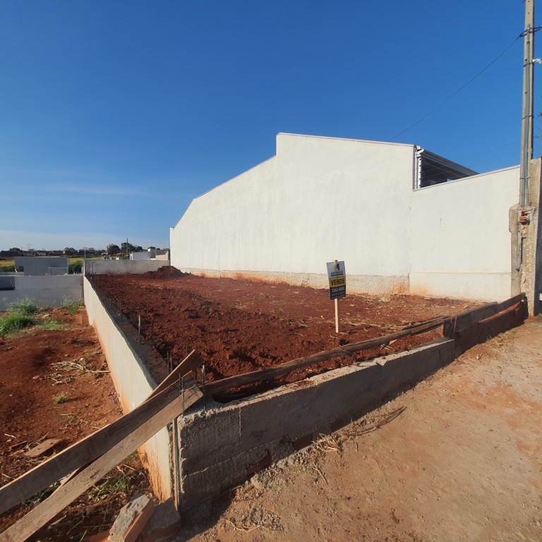 Terreno para venda no Jardim Sao Paulo em Maringa com 150,1m² por R$ 150.000,00