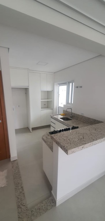 Apartamento para locacao no Zona 01 em Maringa com 132m² por R$ 3.000,00