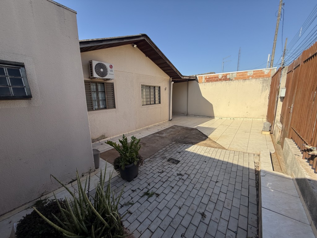 Casa Residencial para venda no Vila Morangueira em Maringa com 181,8m² por R$ 310.000,00