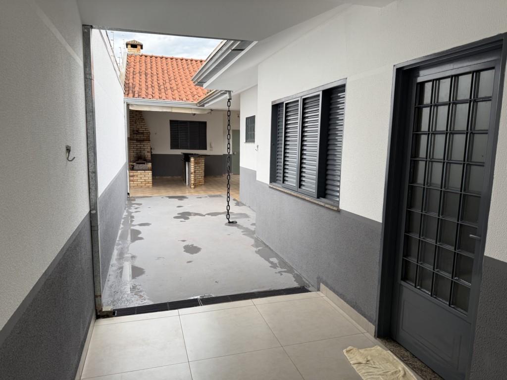 Casa Residencial para locacao no Residencial Moreschi em Maringa com 300m² por R$ 4.200,00