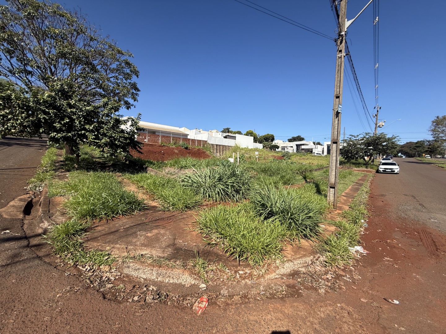 Terreno para venda no Parque Taruma em Maringa com 686,08m² por R$ 700.000,00