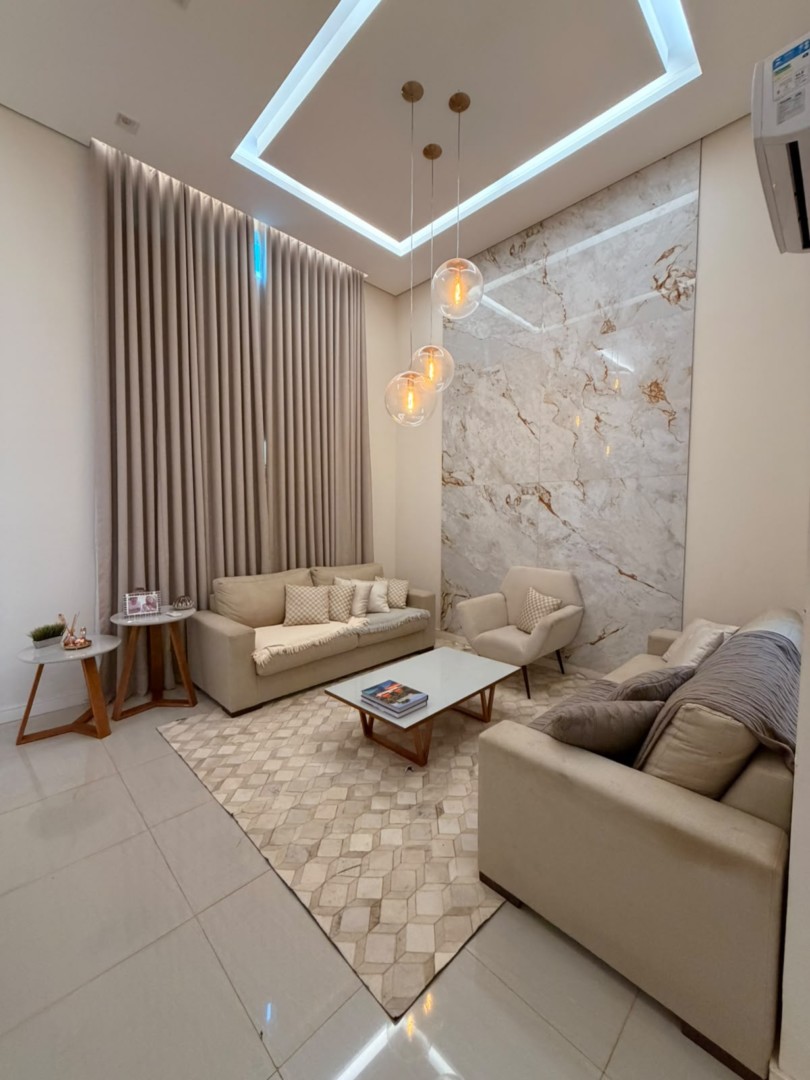 Casa Residencial para venda no Jardim Cidade Moncoes em Maringa com 347,93m² por R$ 1.800.000,00