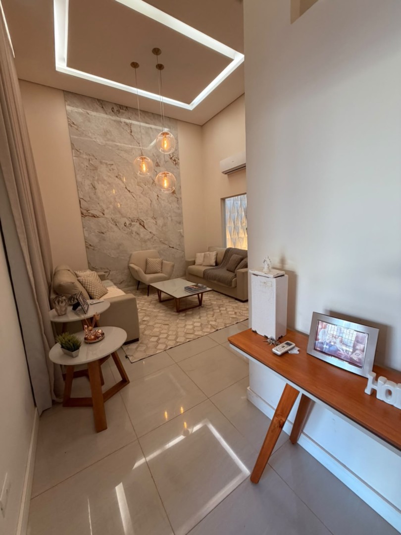 Casa Residencial para venda no Jardim Cidade Moncoes em Maringa com 347,93m² por R$ 1.800.000,00