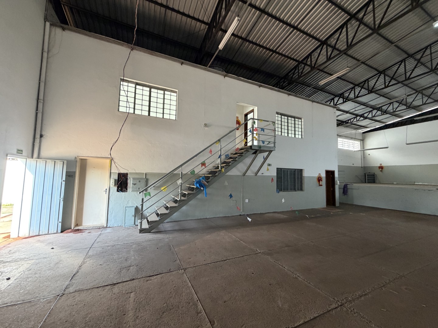 Barracão/galpão para locacao no Parque Industrial em Maringa com 1.117,2m² por R$ 10.000,00