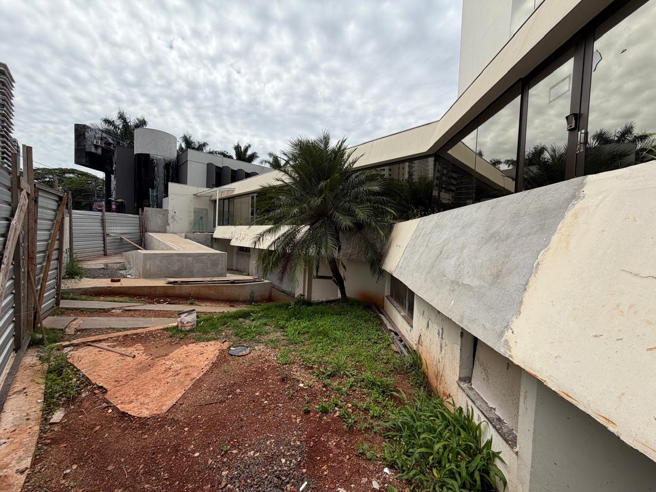 Predio Comercial para vendalocacaovenda e locacao no Zona 04 em Maringa com 1.048m² por R$ 6.500.000,0030.000,00