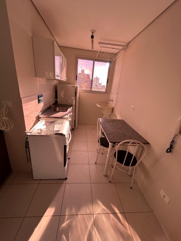 Apartamento para locacao no Zona 07 em Maringa com 23m² por R$ 1.100,00