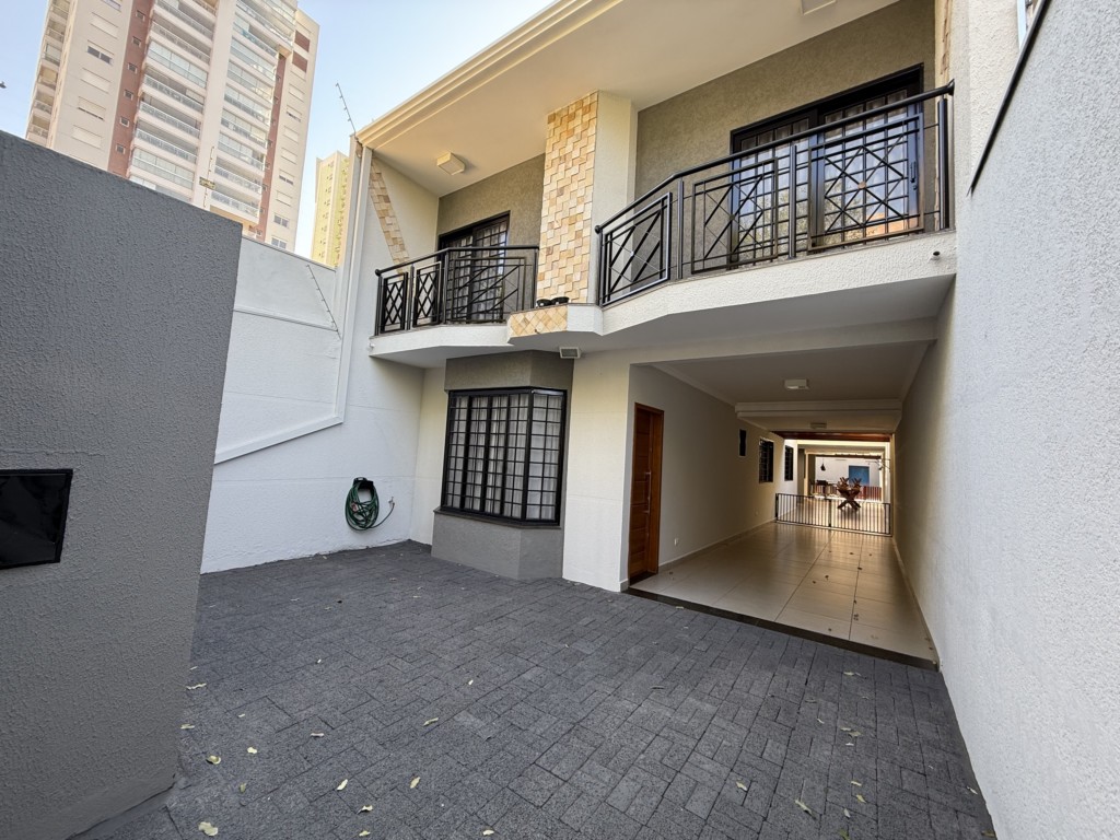 Sobrado para locacao no Vila Bosque em Maringa com 251,25m² por R$ 6.000,00