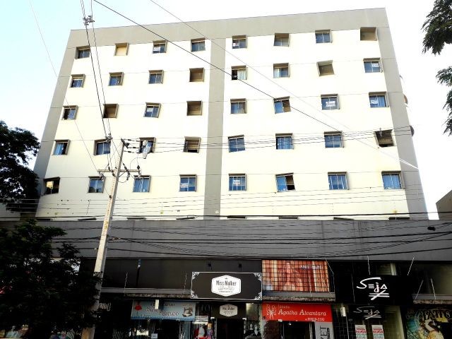 Apartamento para locacao no Zona 01 em Maringa com 55m² por R$ 1.100,00