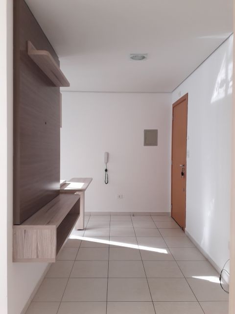Apartamento para venda no Zona 07 em Maringa com 55,38m² por R$ 220.000,00