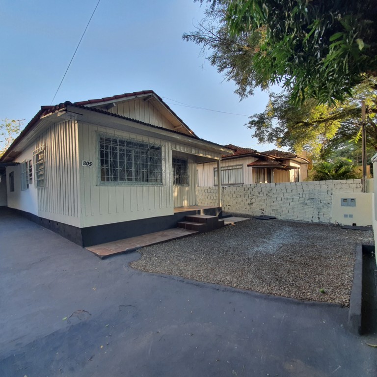 Casa Residencial para locacao no Zona 07 em Maringa com 120m² por R$ 1.500,00