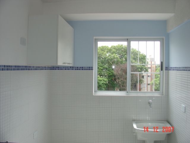Apartamento para locacao no Zona 07 em Maringa com 0m² por R$ 650,00