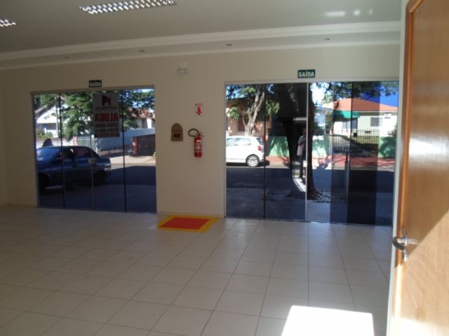 Ponto de Comercio para locacao no Vila Morangueira em Maringa com 56m² por R$ 800,00